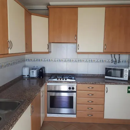 Apartamento 1-bed - Sleeps 4 - Free Parking & Balcony