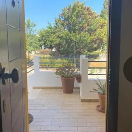 1-bed - Sleeps 4 - Free Parking&balcony *