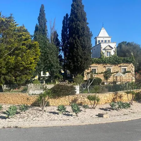 Relaxing Oasis In Albufeira